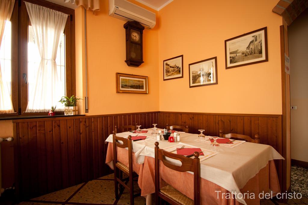 Affittacamere Trattoria Del Cristo Ospedaletto Lodigiano Luaran gambar