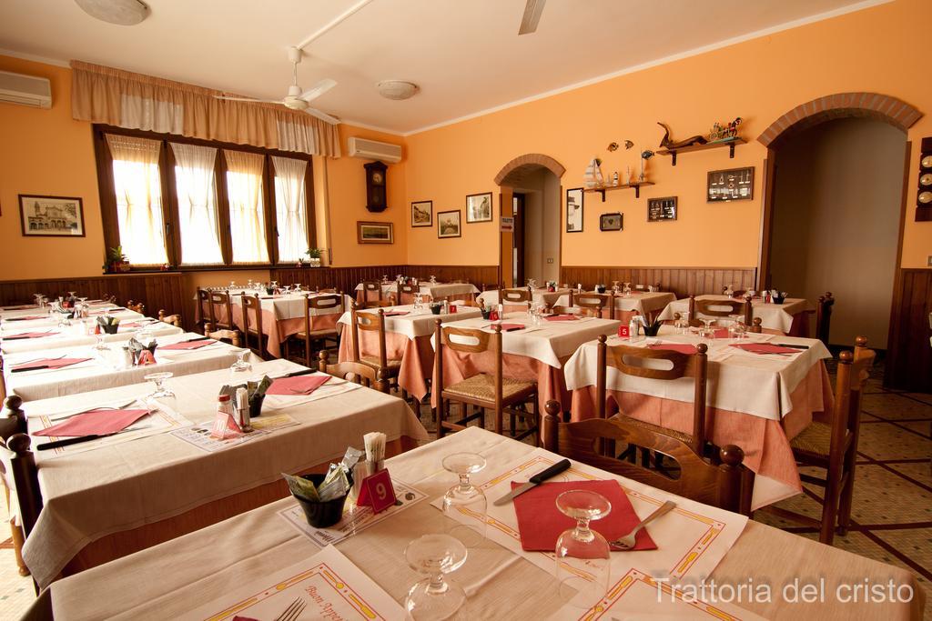 Affittacamere Trattoria Del Cristo Ospedaletto Lodigiano Luaran gambar